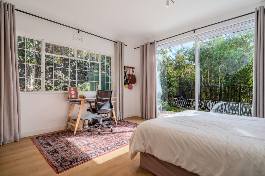 7 Bedroom Property for Sale in Rondebosch Western Cape